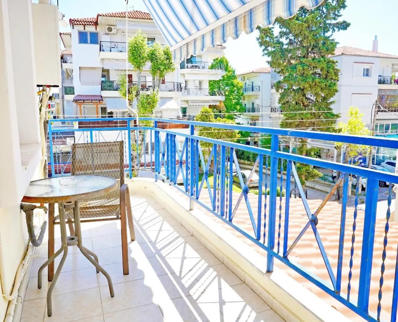 Апартаменты Lovely And Sunny Apartament 300M From Beach!! Переа