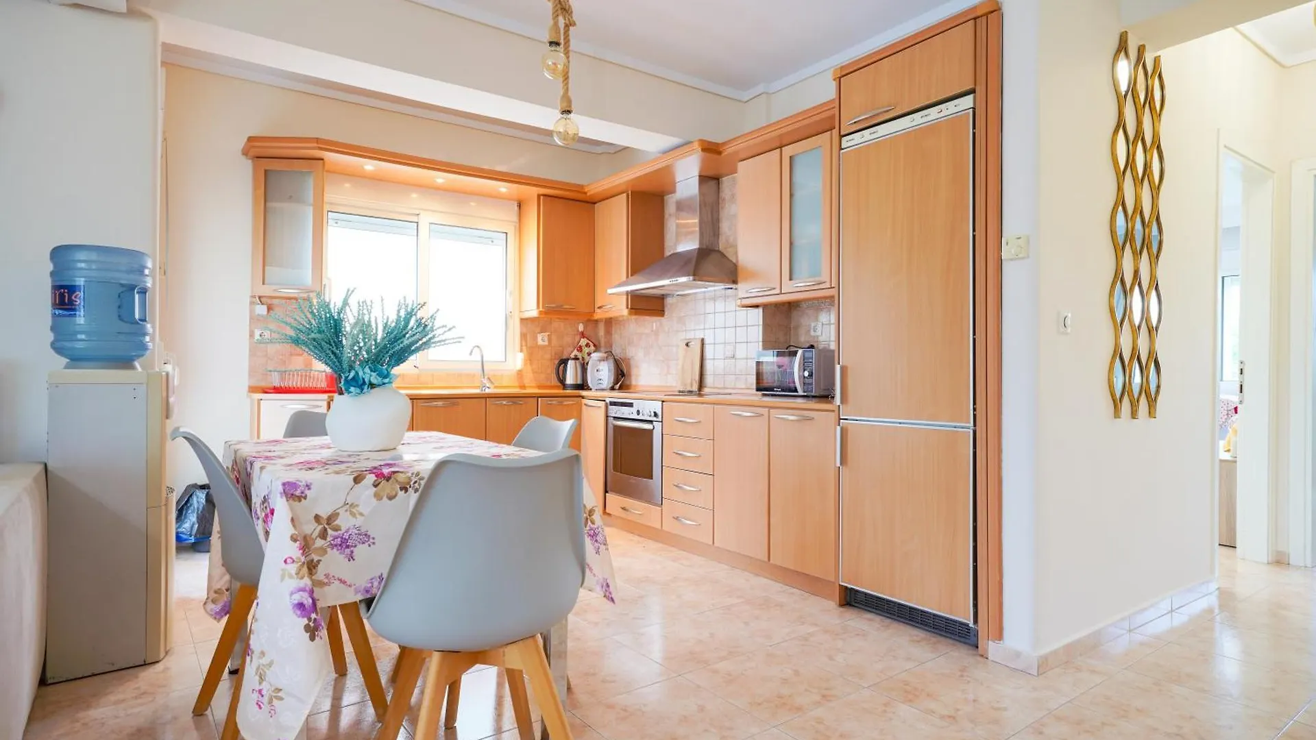 Lovely And Sunny Apartament 300M From Beach!! Переа Греция