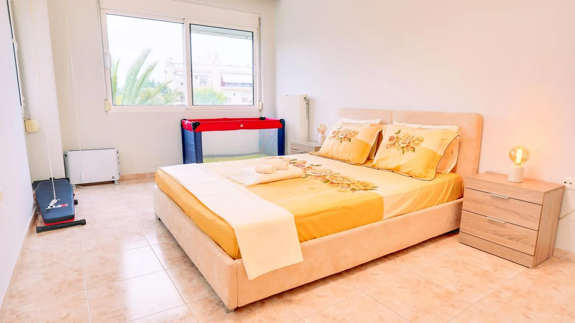 Lovely And Sunny Apartament 300M From Beach!! Переа 0*,  Греция